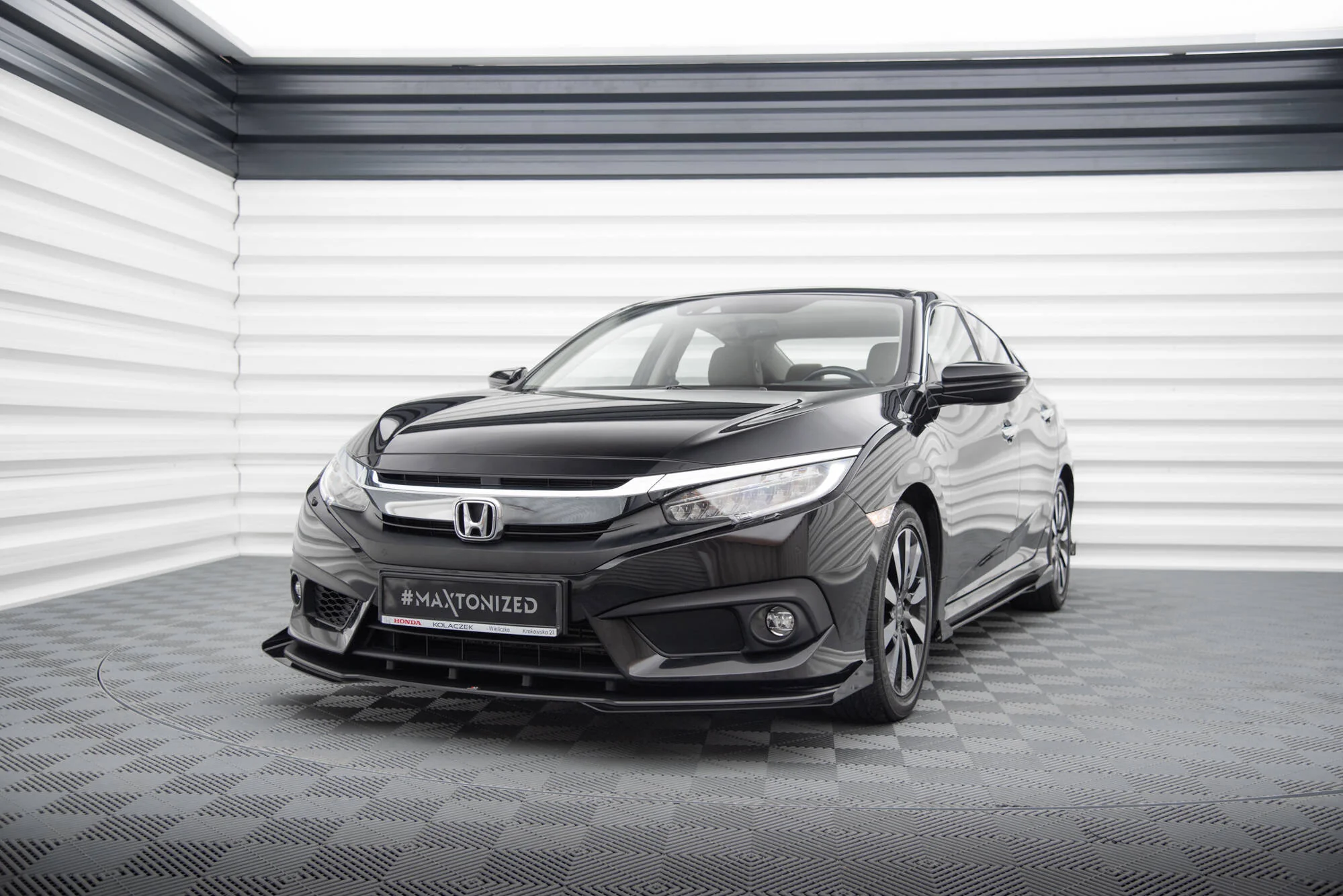 Splitter Przedni Street Pro + Flaps Honda Civic Sedan Mk10