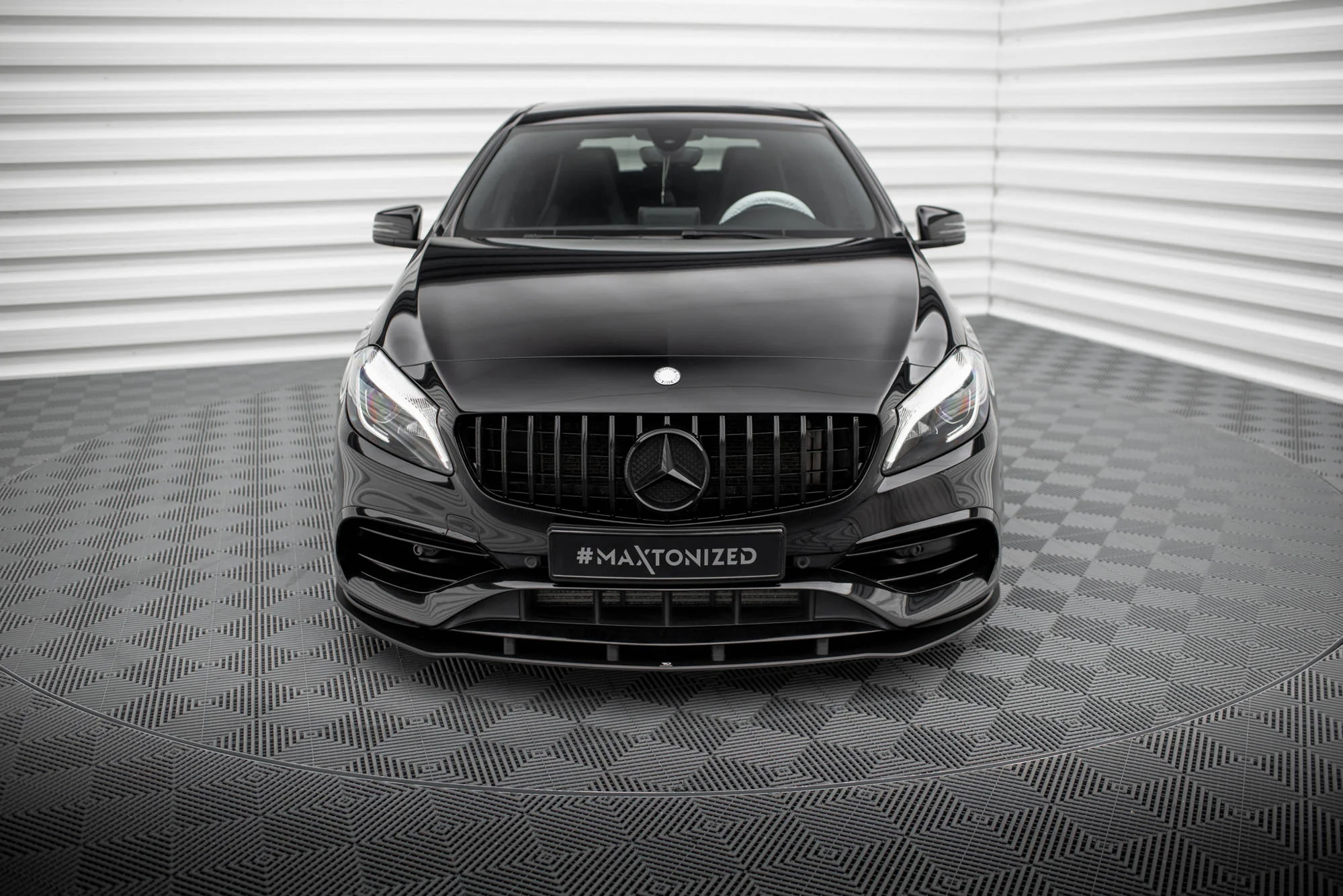Splitter Przedni Street Pro Mercedes-Benz A AMG-Line W176 Facelift - Image 2