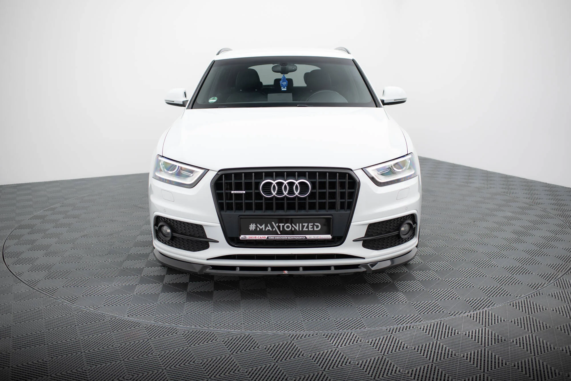 Splitter Przedni V.1 Audi Q3 S-line 8U - Image 2