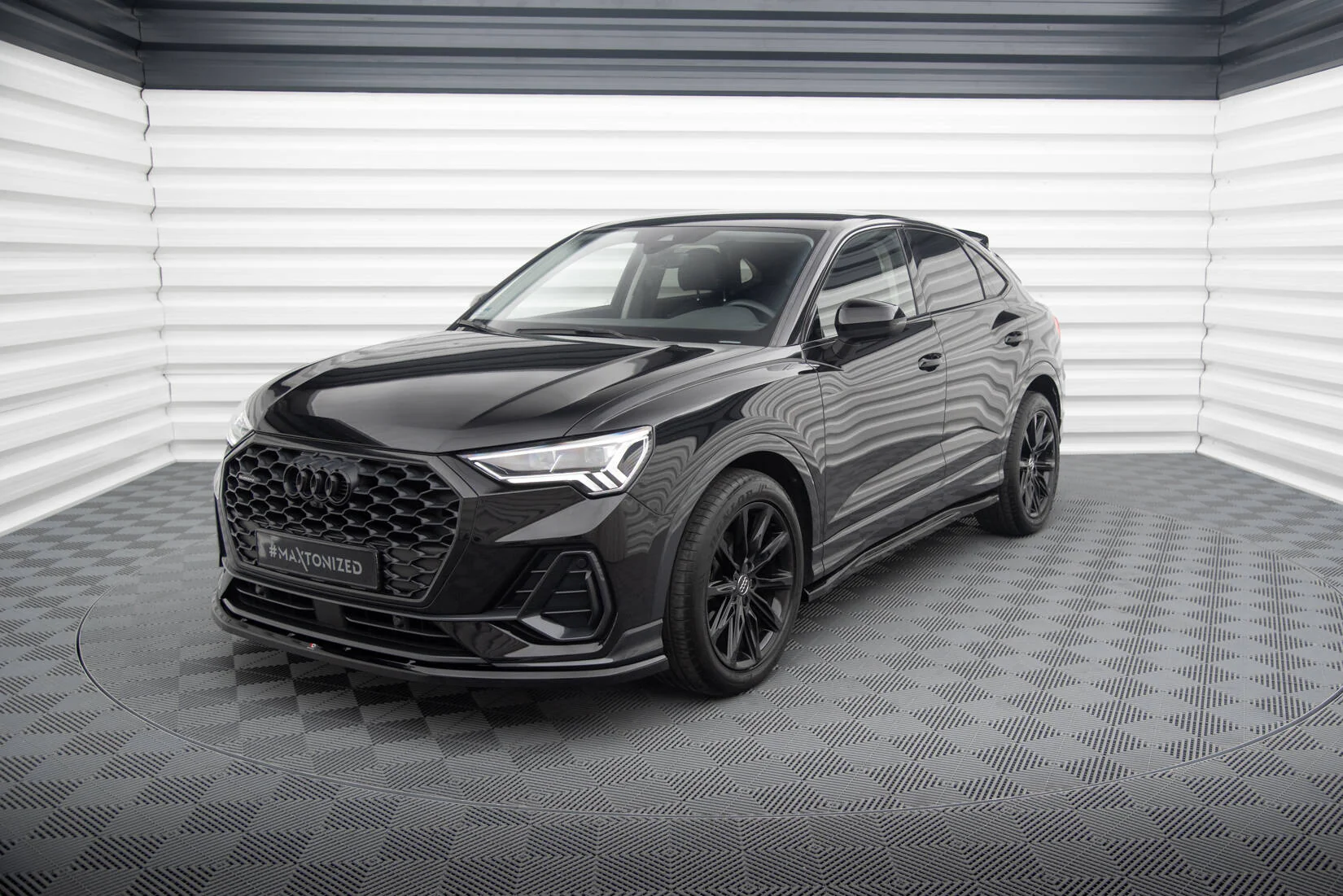 Splitter Przedni V.1 Audi Q3 Sportback F3