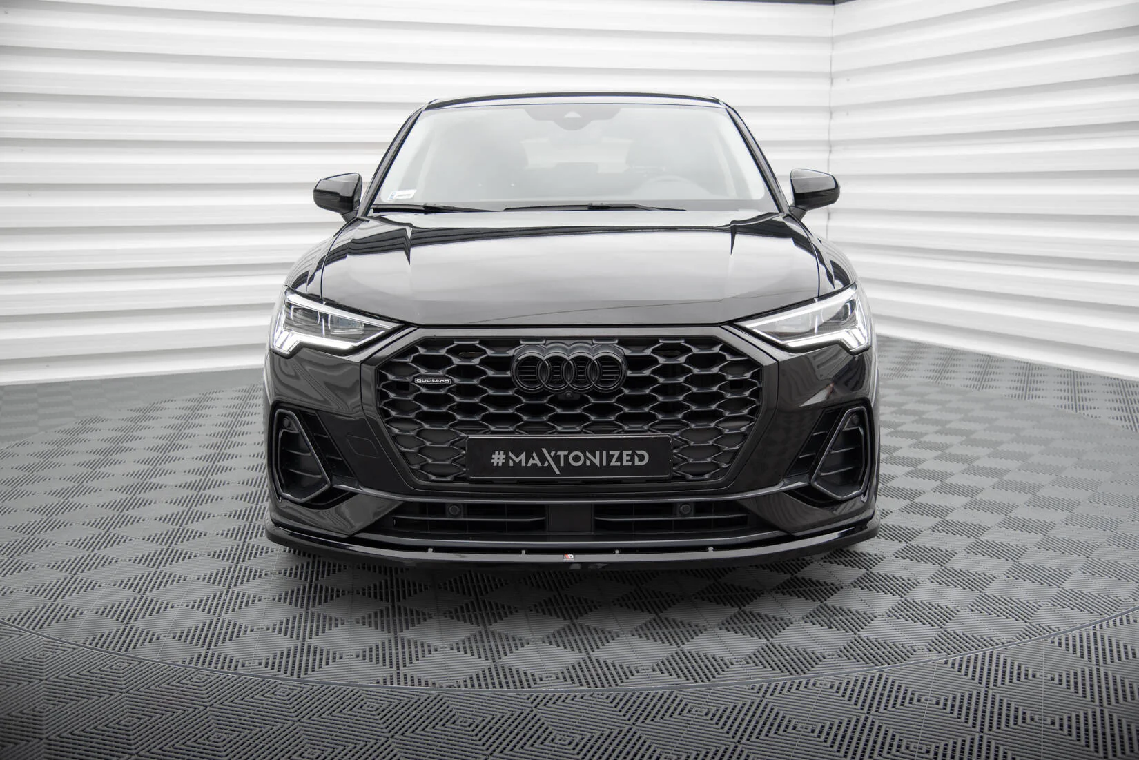 Splitter Przedni V.1 Audi Q3 Sportback F3 - Image 2