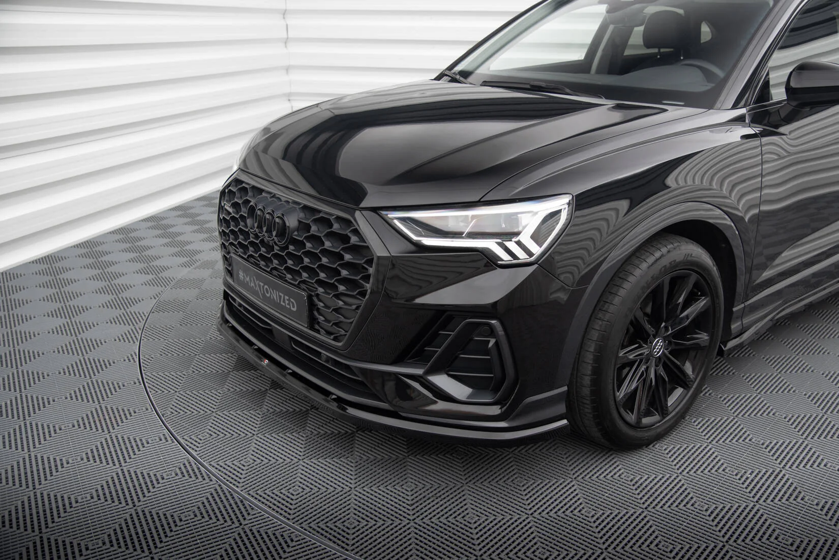Splitter Przedni V.1 Audi Q3 Sportback F3 - Image 3
