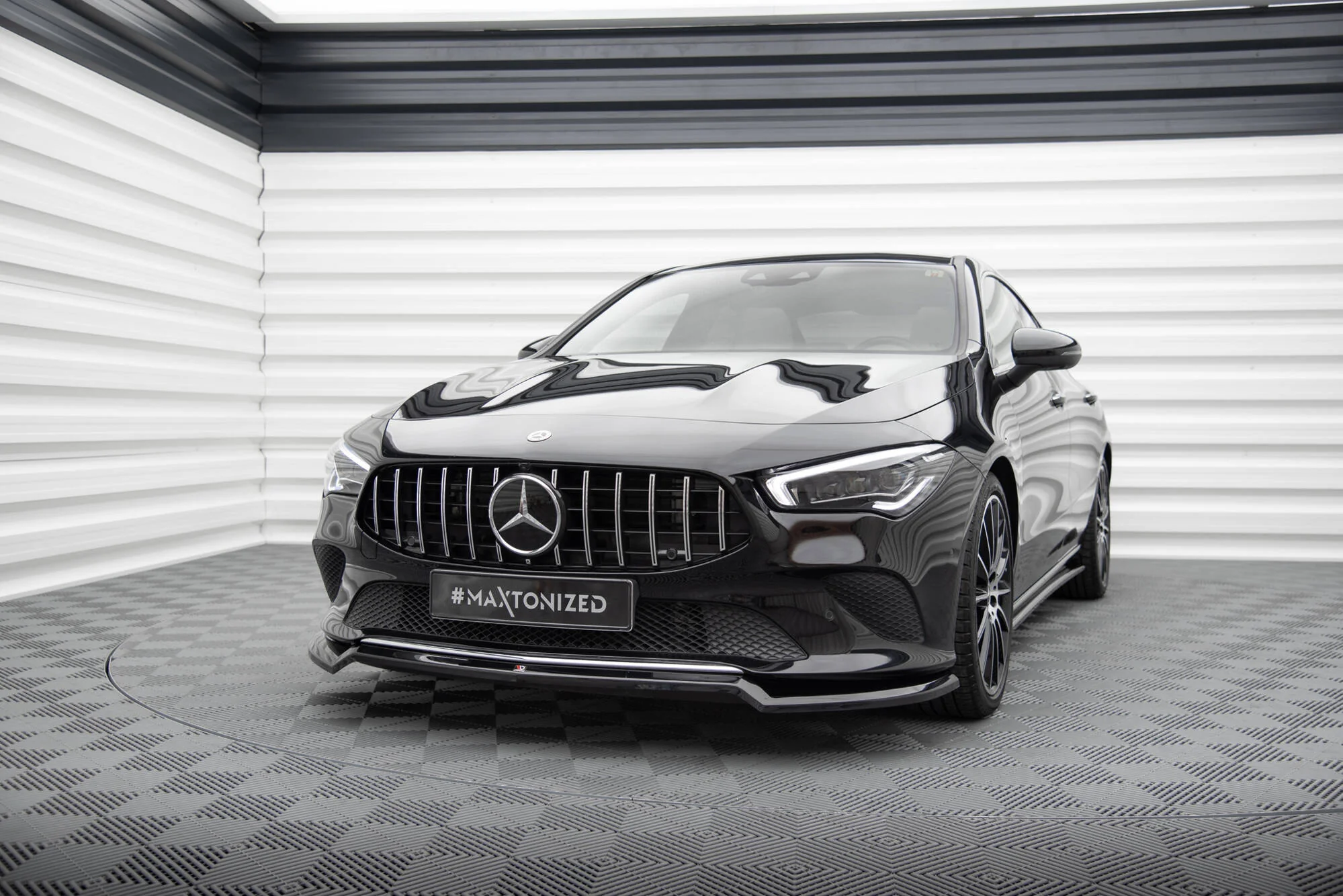 Splitter Przedni V.1 Mercedes-Benz CLA C118