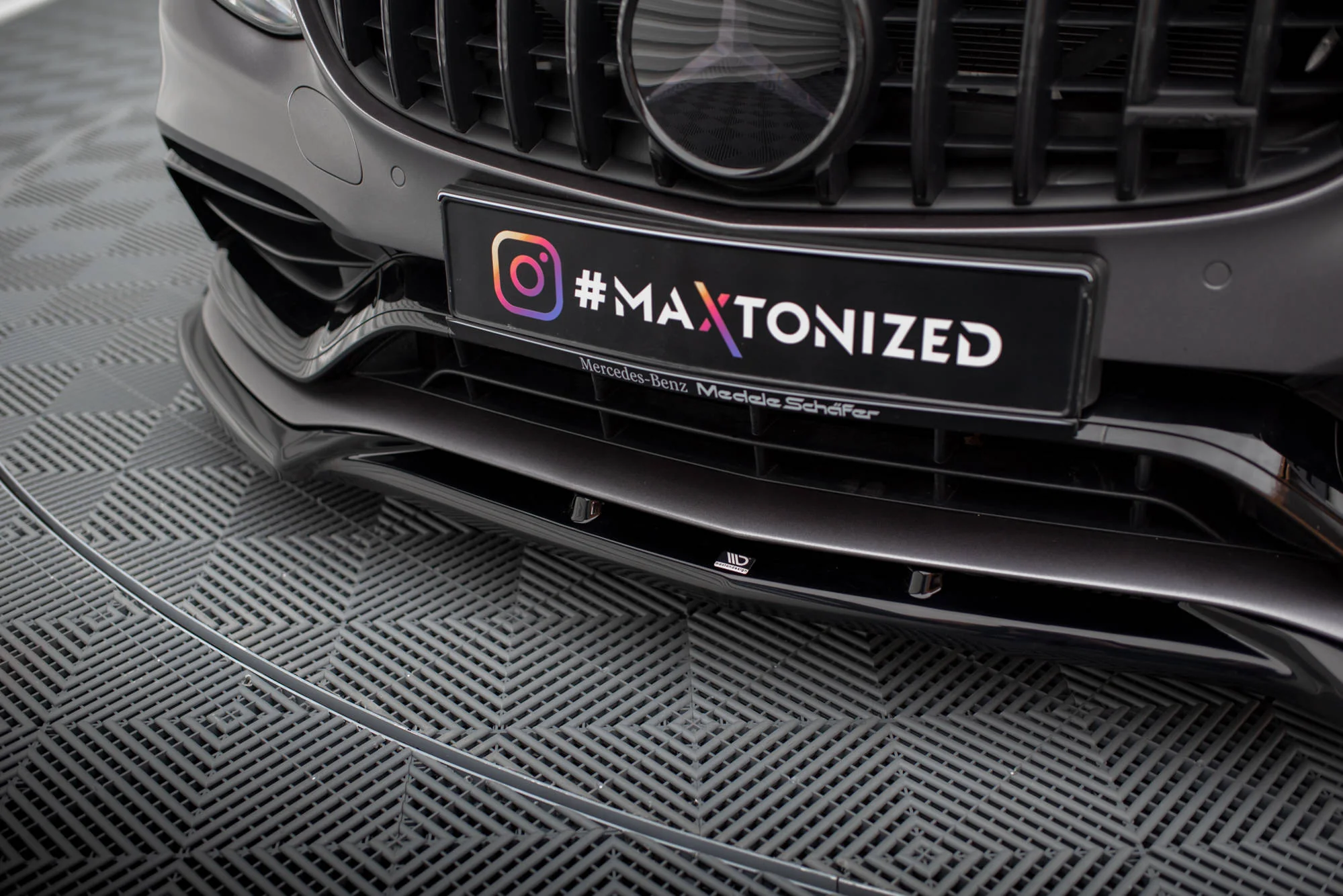 Splitter Przedni V.2 Mercedes-AMG C63 Sedan / Estate W205 Facelift - Image 3