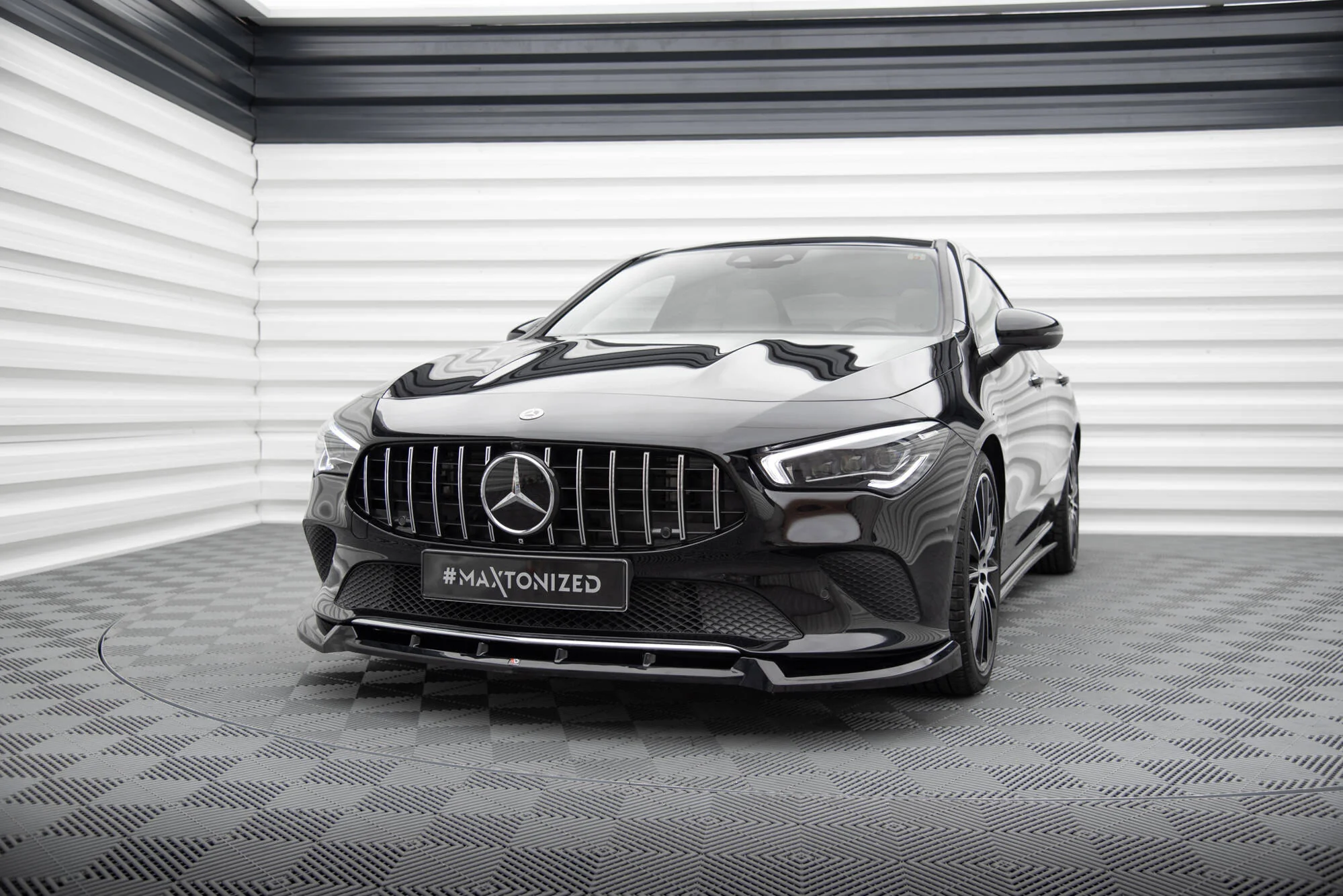Splitter Przedni V.2 Mercedes-Benz CLA C118