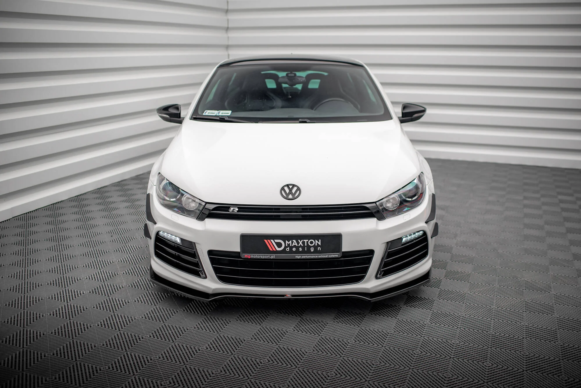 Splitter Przedni V.4 Volkswagen Scirocco R Mk3 - Image 3
