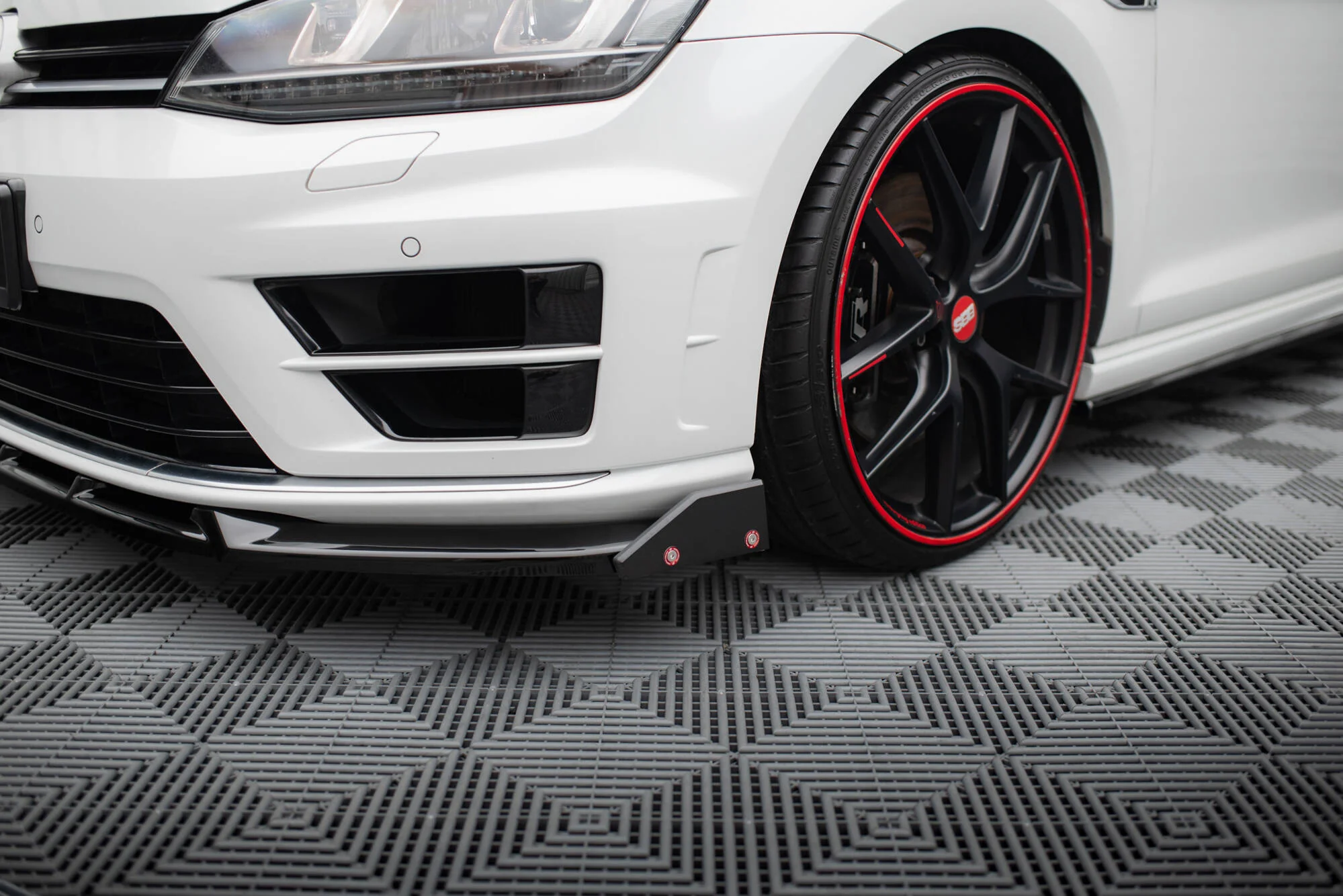 Splitter Przedni V.5 + Flaps Volkswagen Golf R / R-Line Mk7 - Image 4