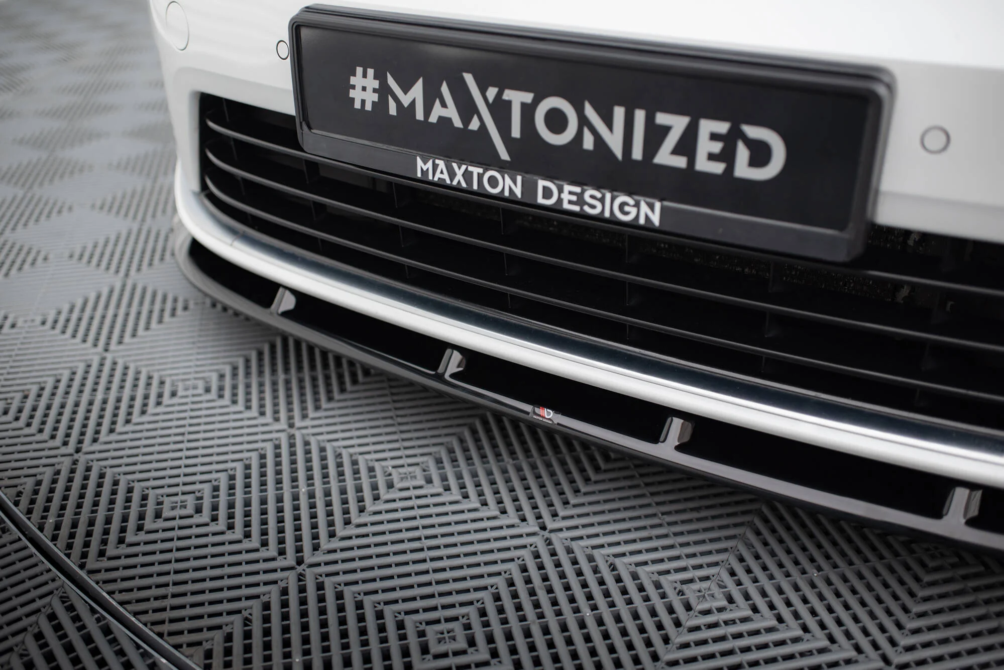 Splitter Przedni V.6 Volkswagen Golf R / R-Line Mk7 - Image 3