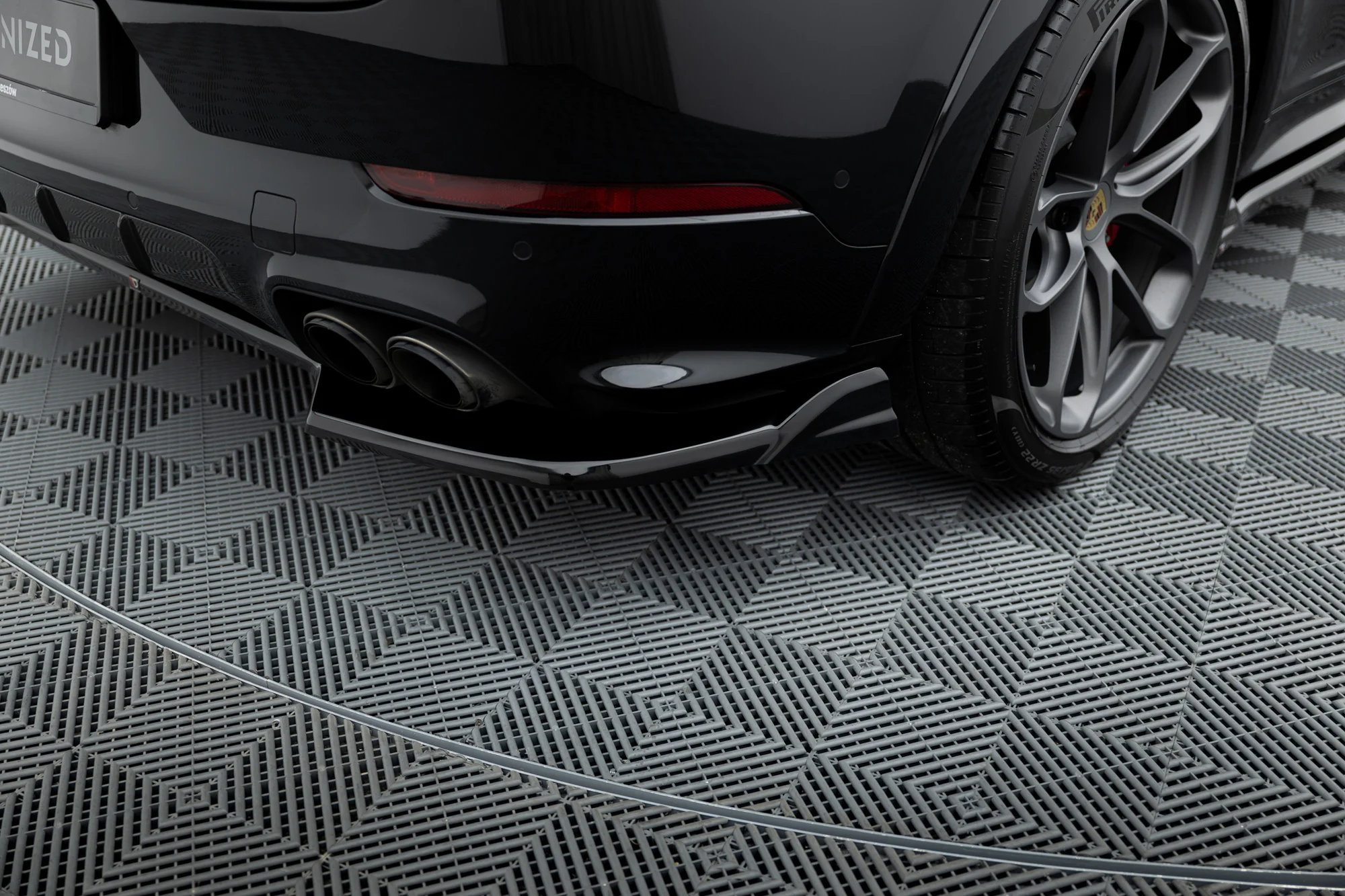 Splitter Tylny Porsche Cayenne SUV / Coupe Mk3 Facelift - Image 3