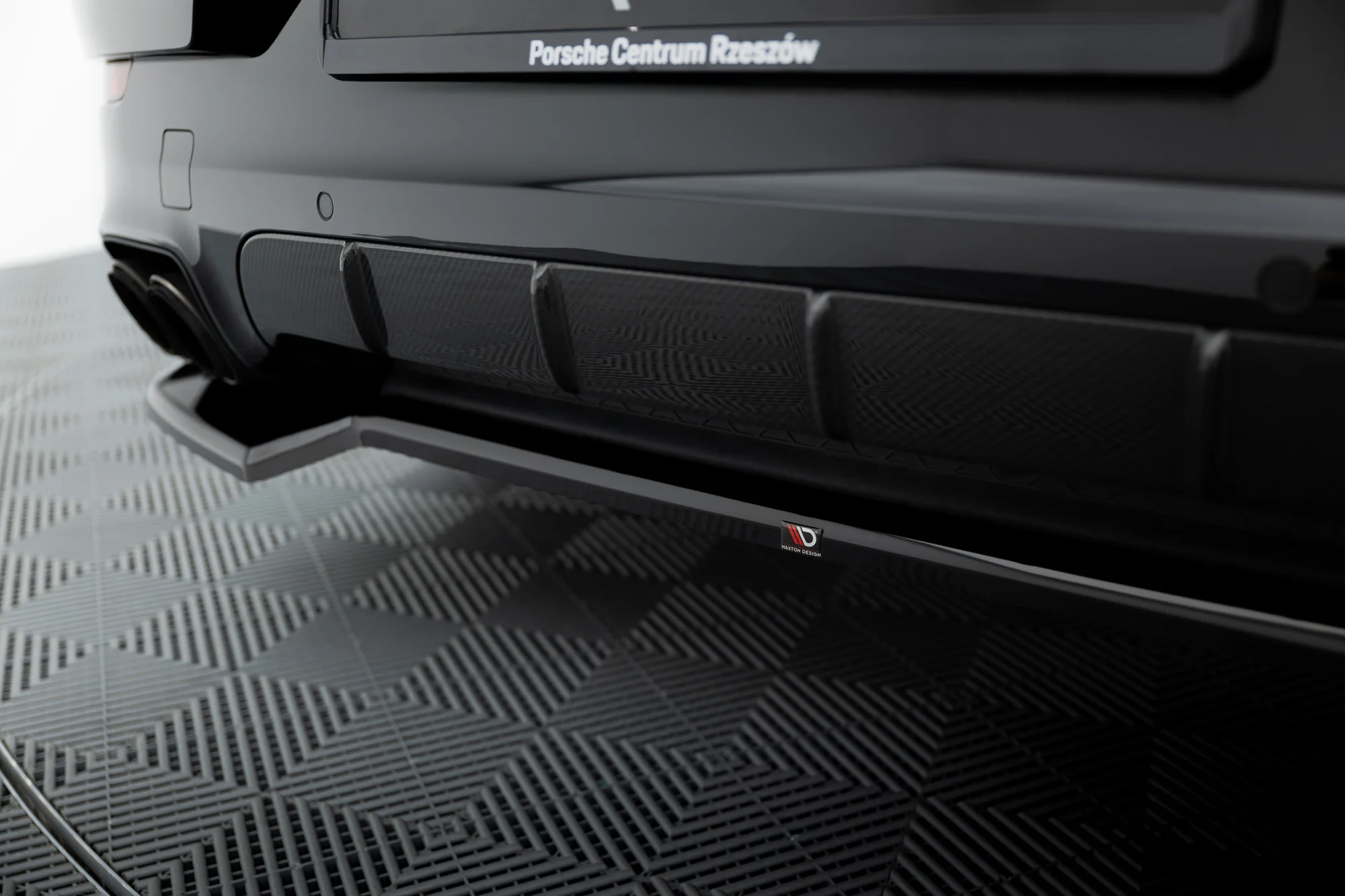 Splitter Tylny Porsche Cayenne SUV / Coupe Mk3 Facelift - Image 4