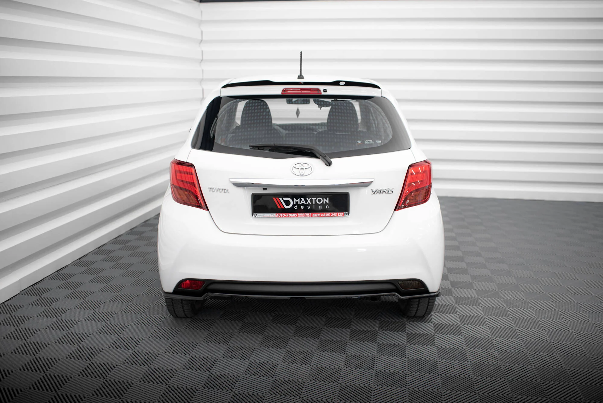 Splitter Tylny Toyota Yaris Mk3 Facelift - Image 2