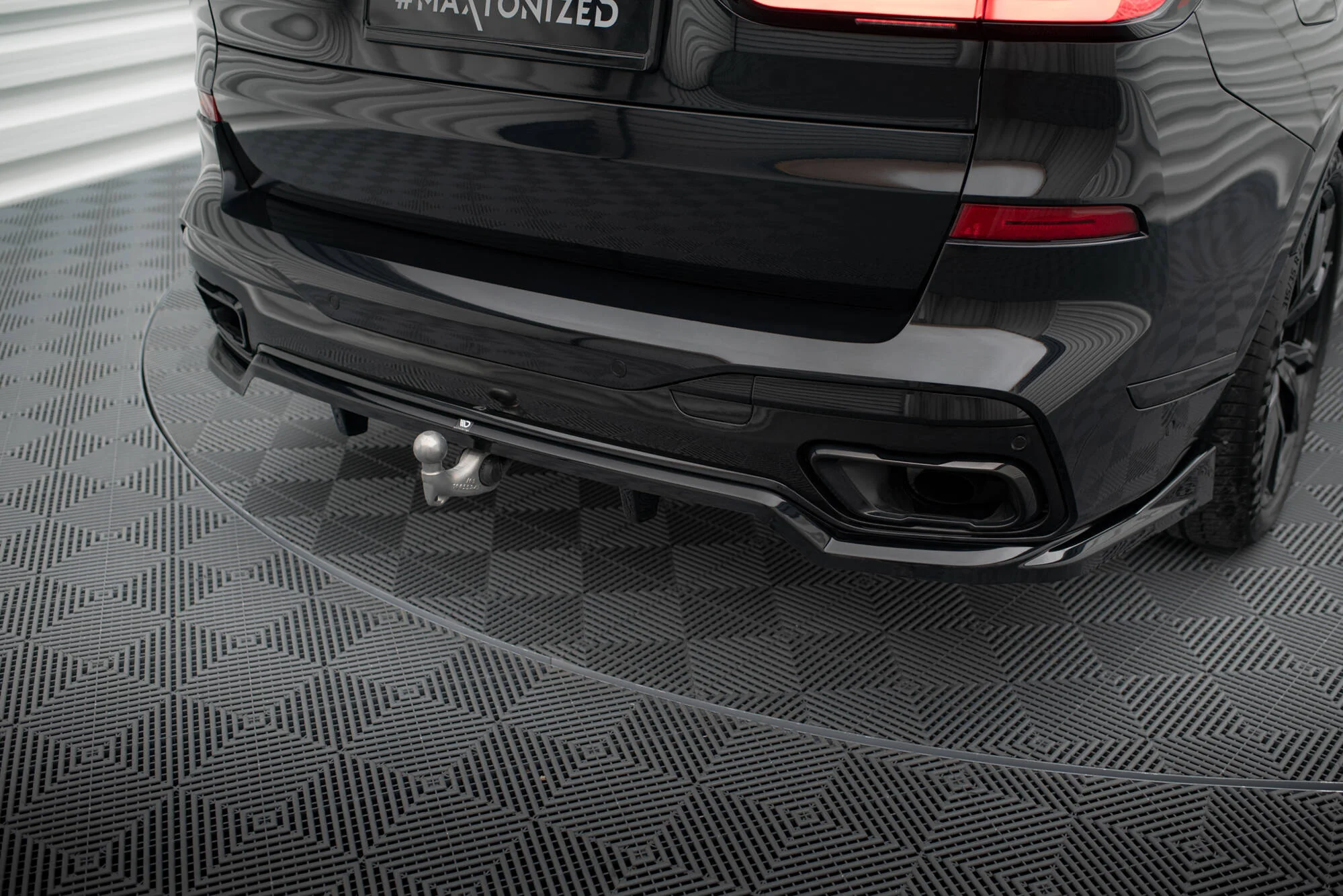 Splitter Tylny (Z Dyfuzorem) BMW X7 M-Pack G07 Facelift - Image 2