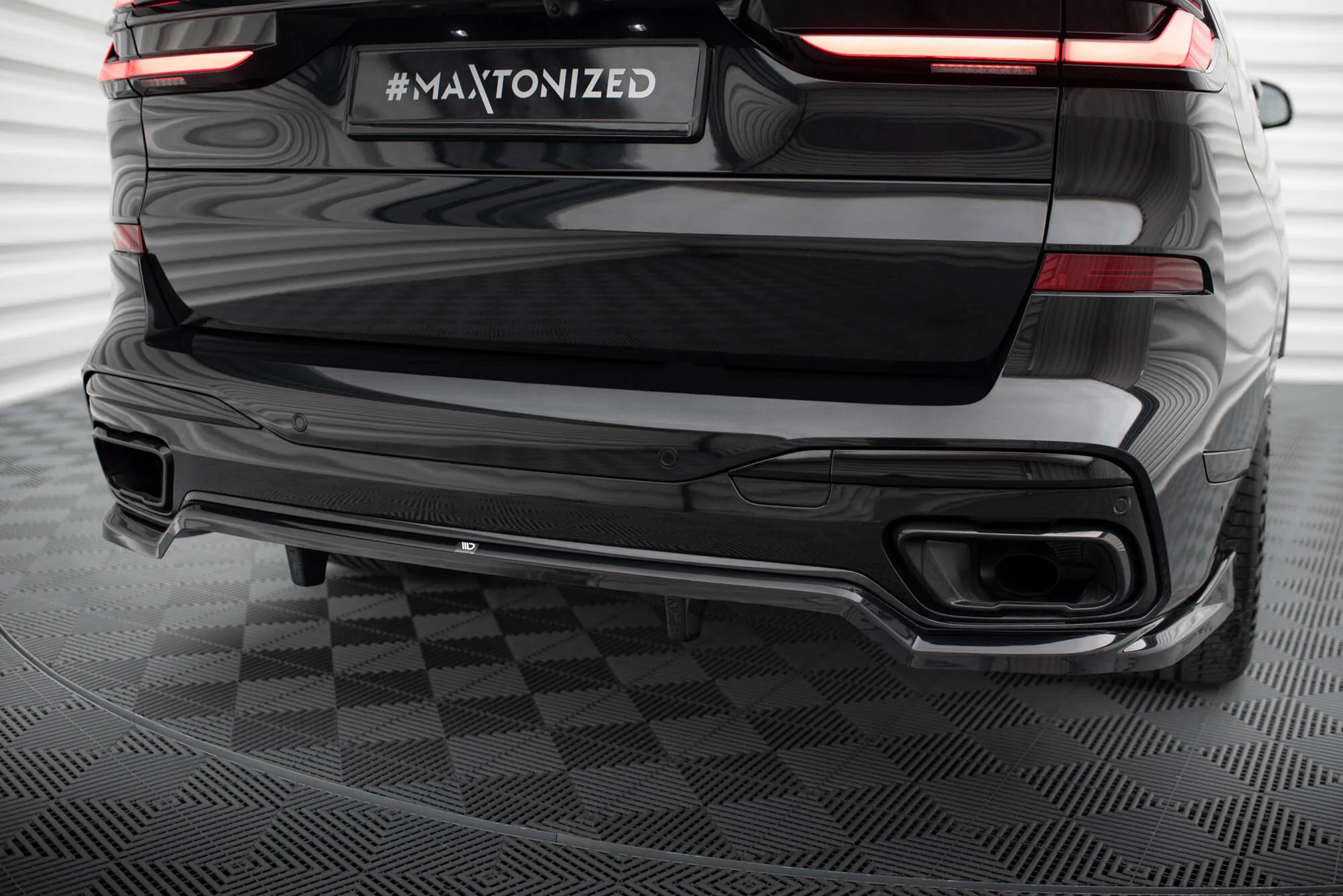 Splitter Tylny (Z Dyfuzorem) BMW X7 M-Pack G07 Facelift - Image 8