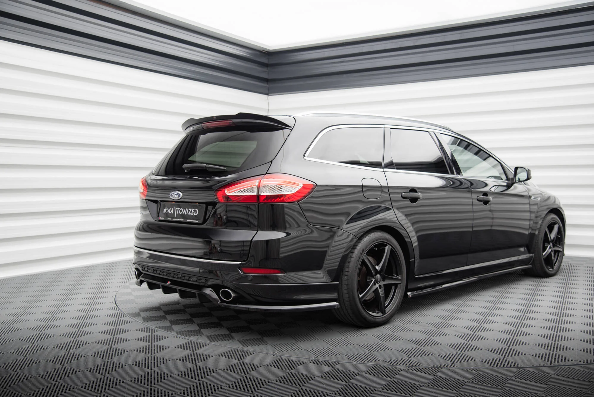 Splitter Tylny (Z Dyfuzorem) Ford Mondeo ST-Line Estate Mk4 Facelift - Image 3