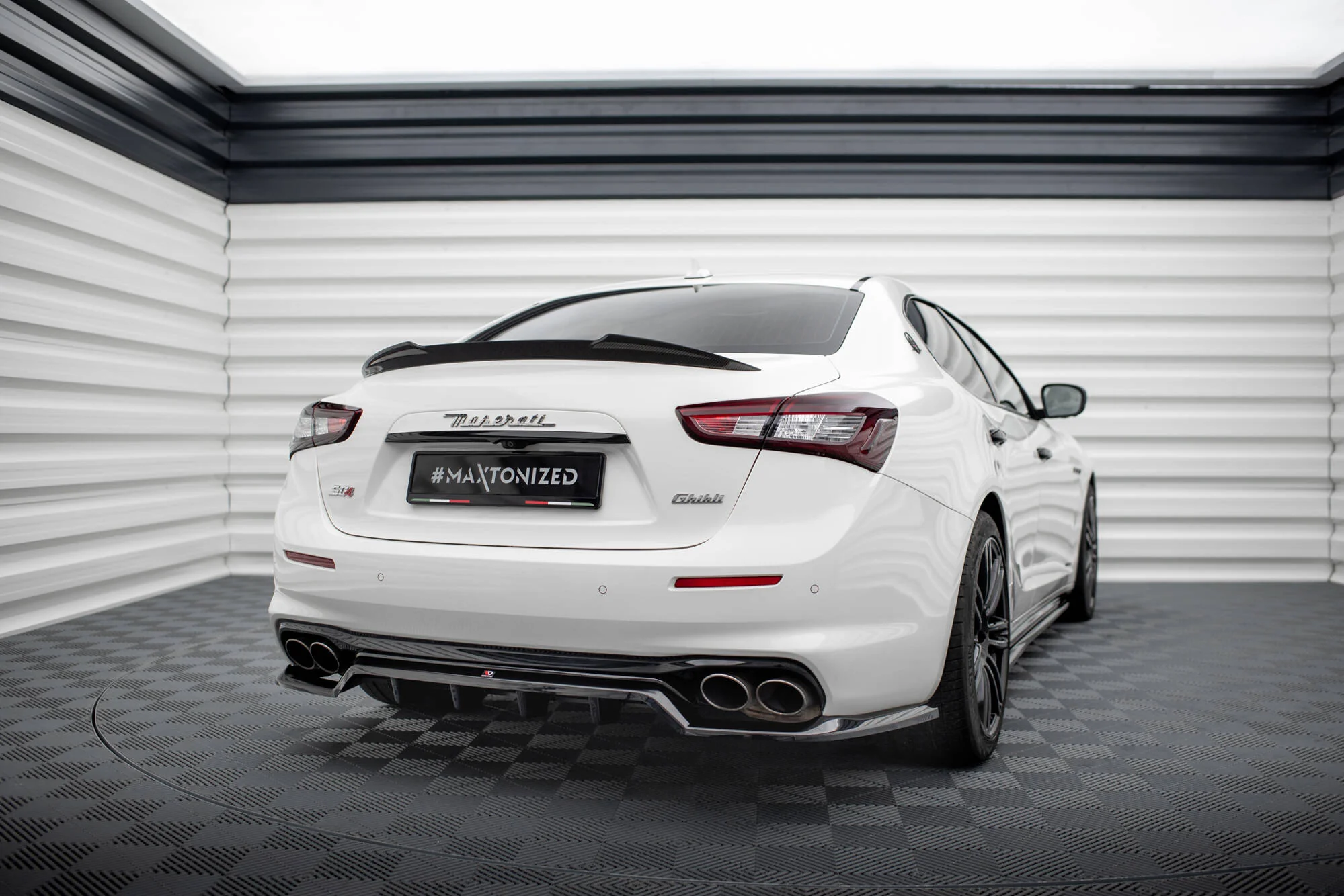 Splitter Tylny (Z Dyfuzorem) Maserati Ghibli Mk3 Facelift - Image 2