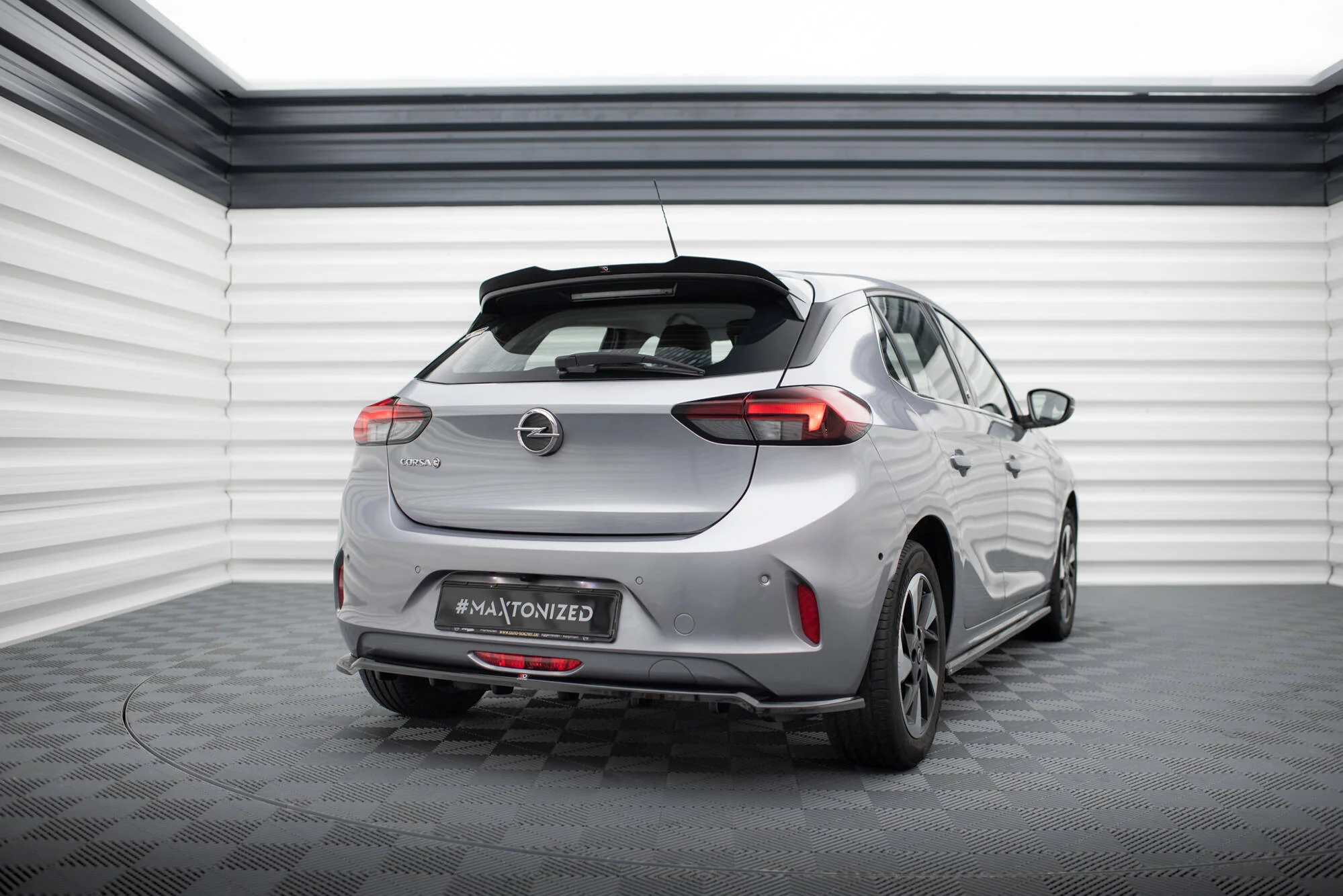 Splitter Tylny (Z Dyfuzorem) Opel Corsa - e F ( Mk6)