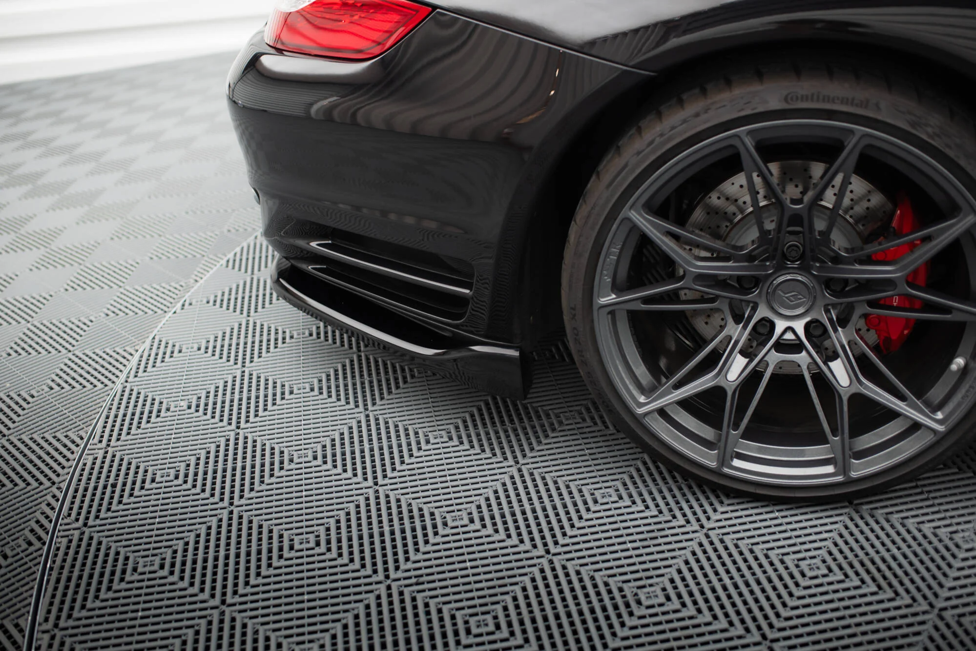 Splitter Tylny (Z Dyfuzorem) Porsche 911 Turbo 997 - Image 4