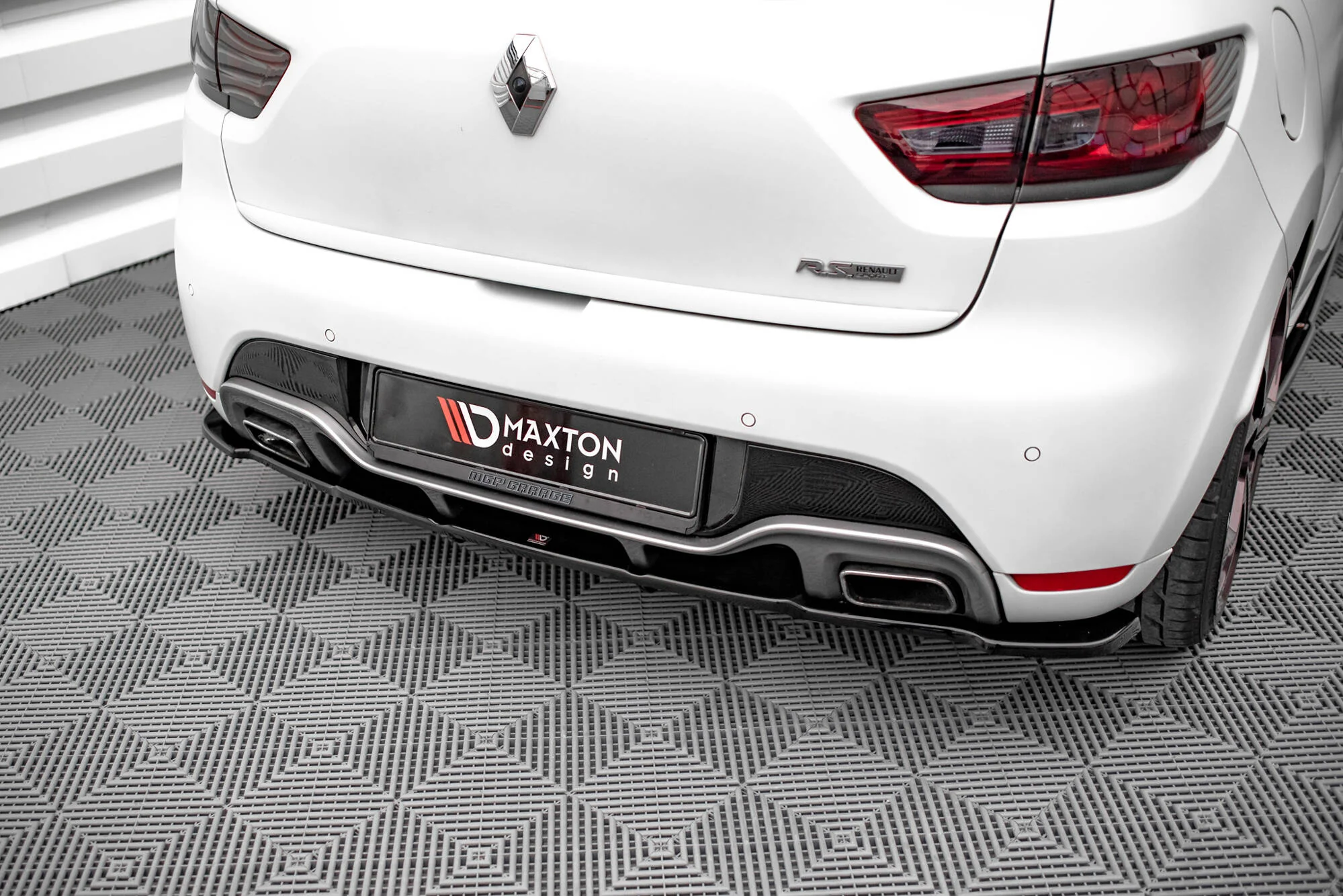 Splitter Tylny (Z Dyfuzorem) Renault Clio RS Mk4 - Image 3