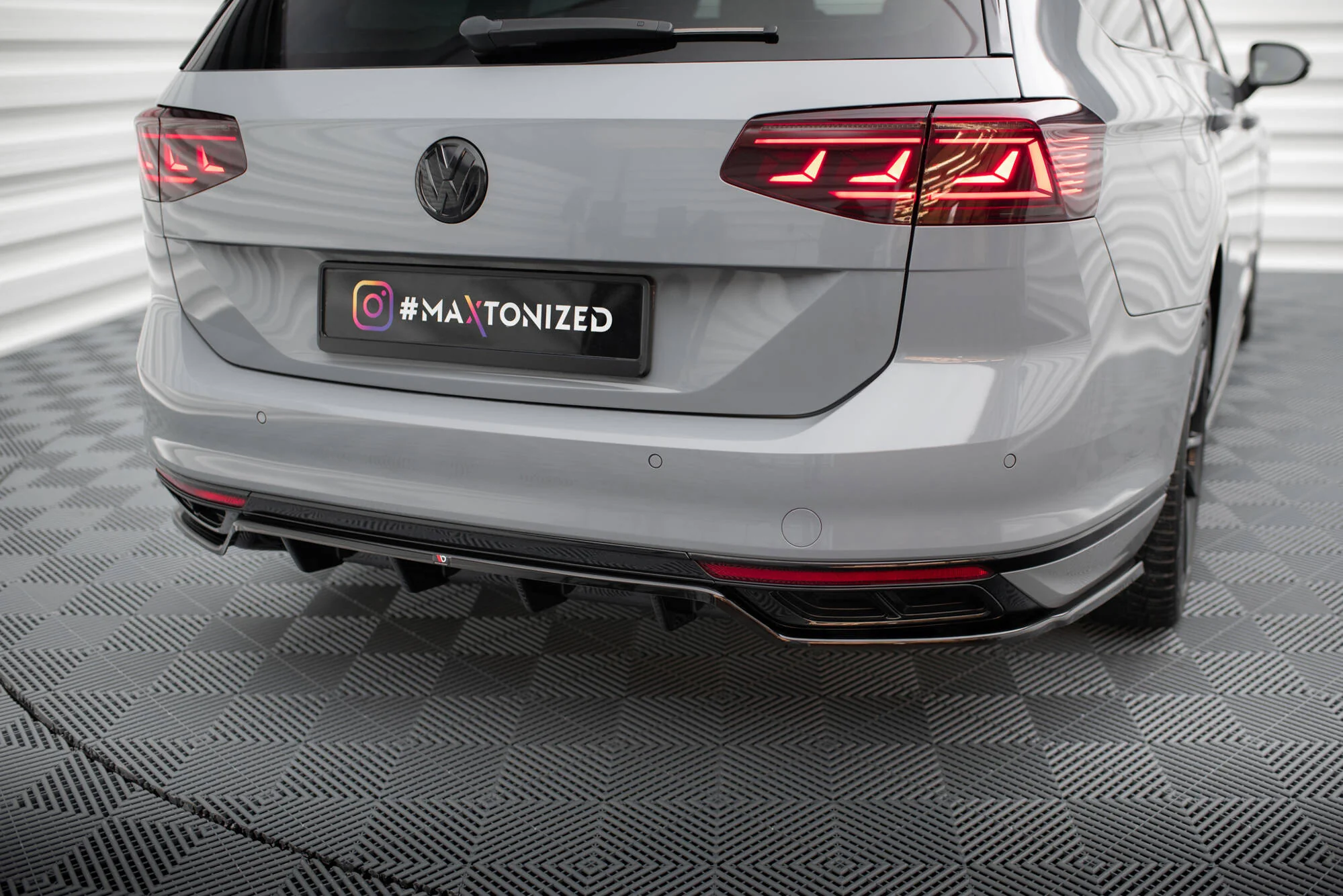 Splitter Tylny (Z Dyfuzorem) Volkswagen Passat R-Line B8 Facelift