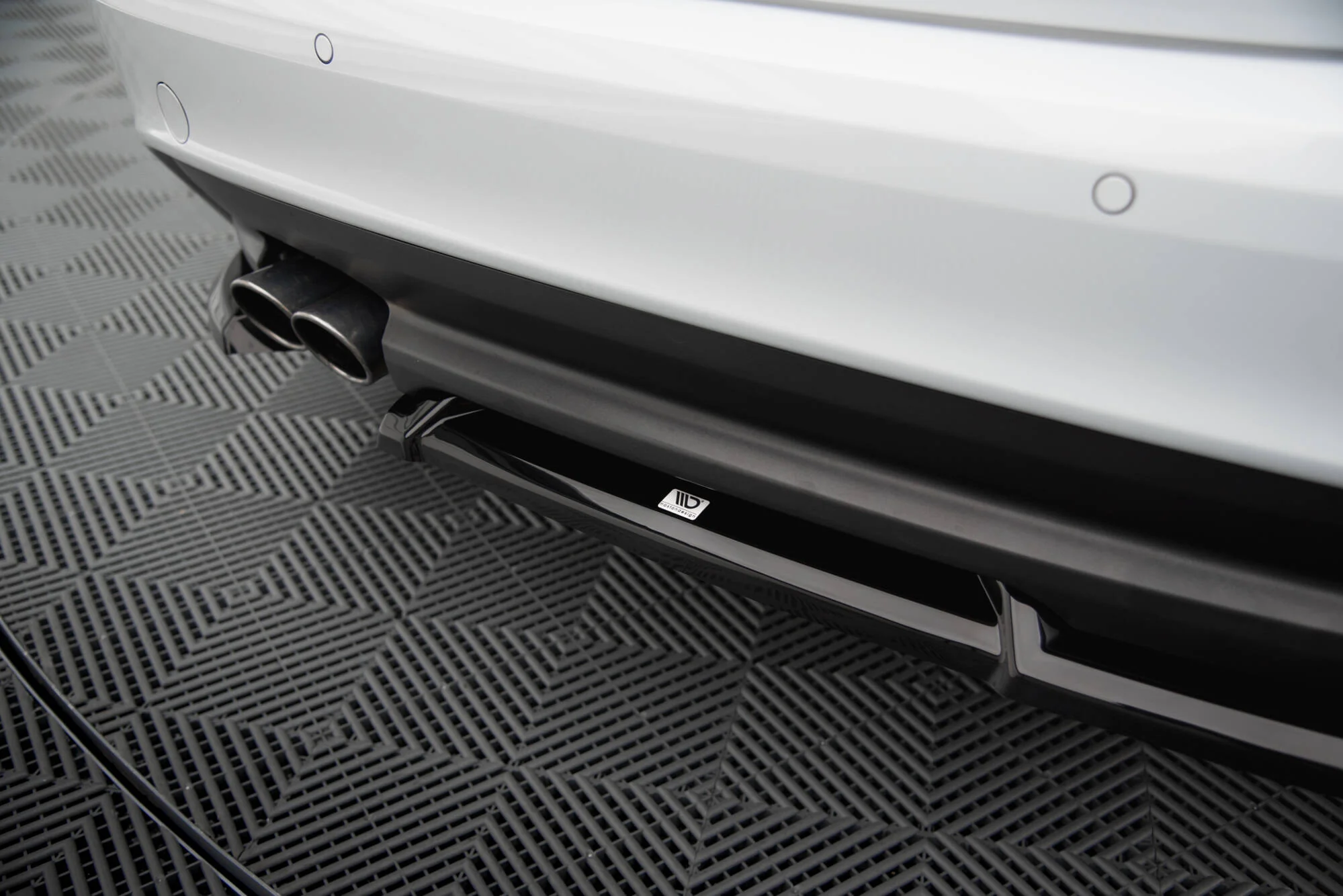 Splittery Tylne Boczne Jaguar XE R-Sport X760 - Image 3