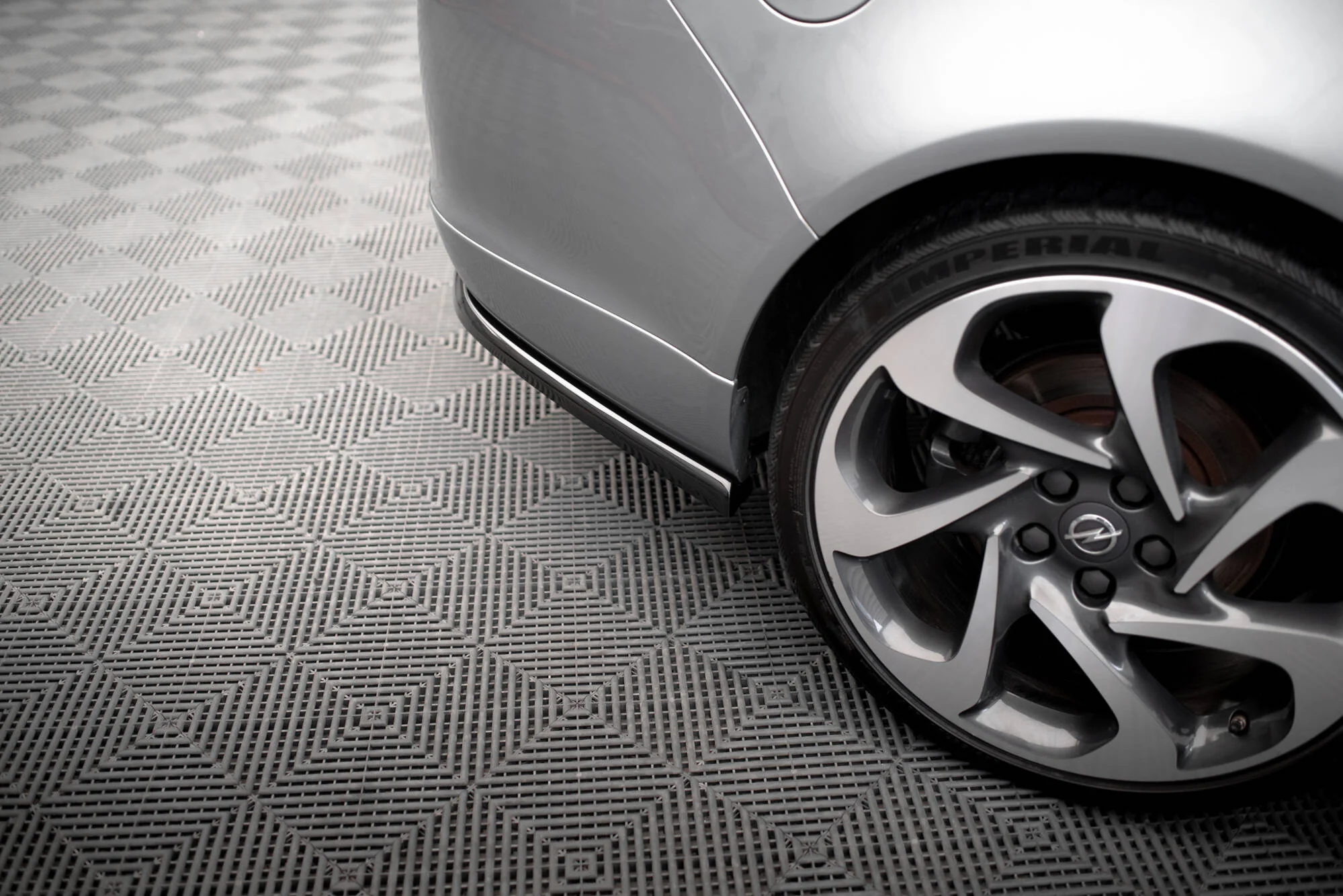 Splittery Tylne Boczne Opel Insignia OPC-Line Mk1 - Image 3