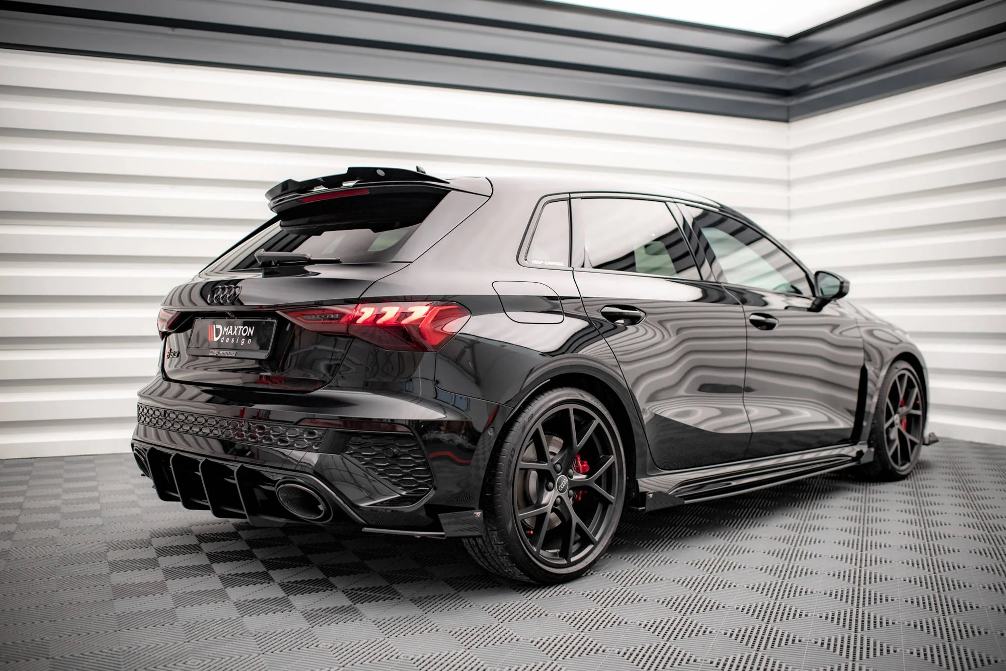 Splittery Tylne Boczne Street Pro + Flaps Audi RS3 Sportback 8Y - Image 3