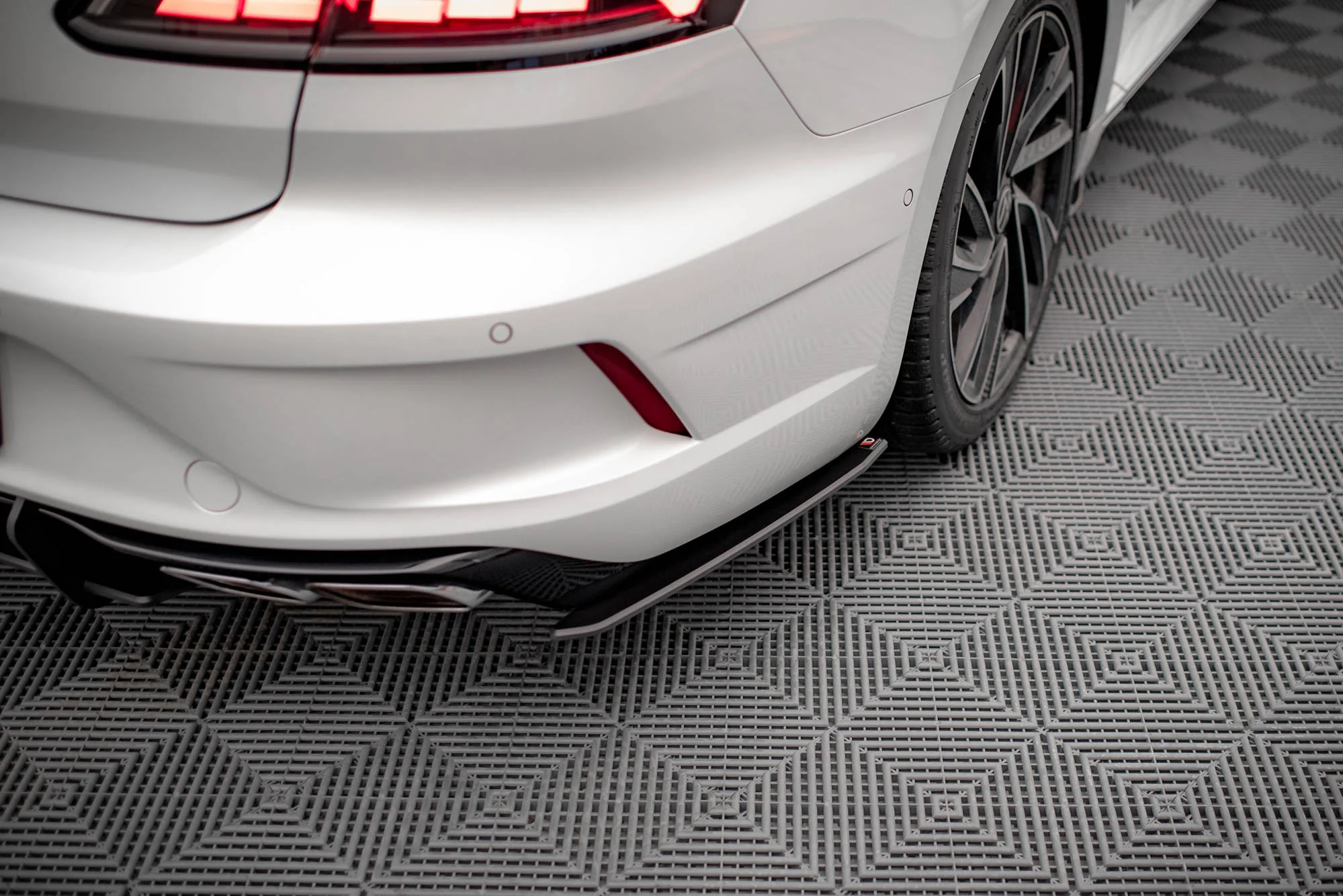 Splittery Tylne Boczne Street Pro Volkswagen Arteon R Sedan / Shooting Brake Mk1 Faceift