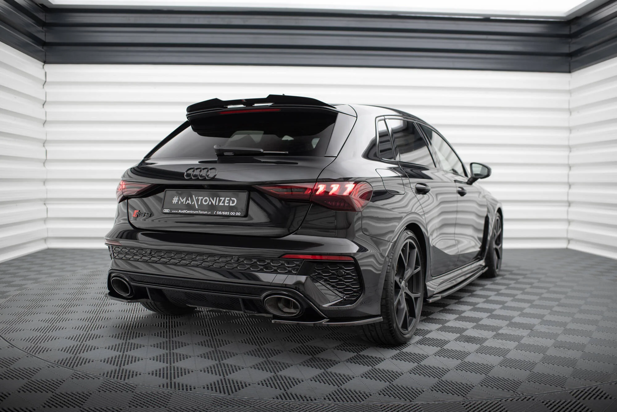 Splittery Tylne Boczne V.1  Audi RS3 Sportback 8Y - Image 2
