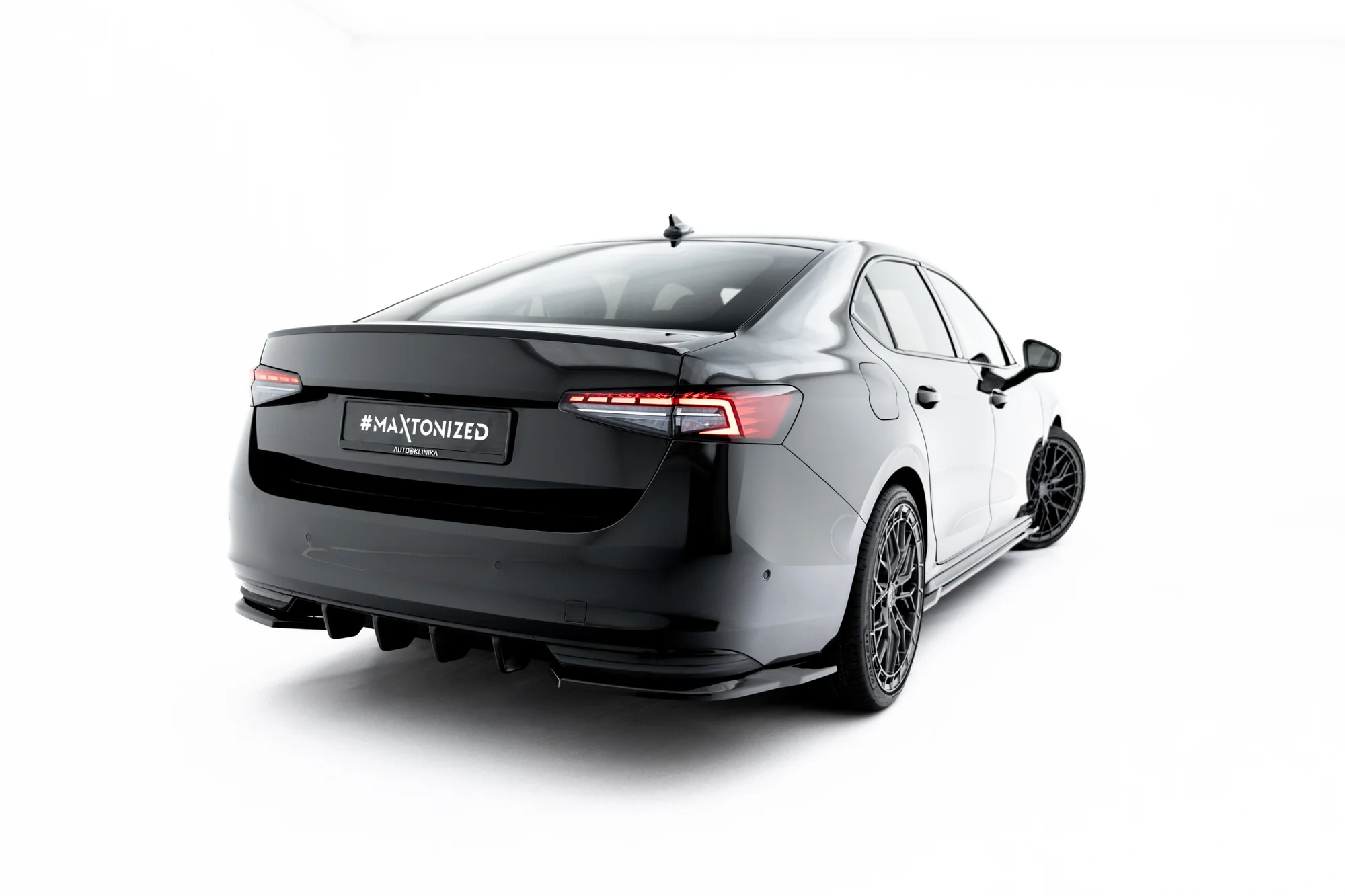 Splittery Tylne Boczne V.1 Skoda Superb Sportline Mk4 - Image 3