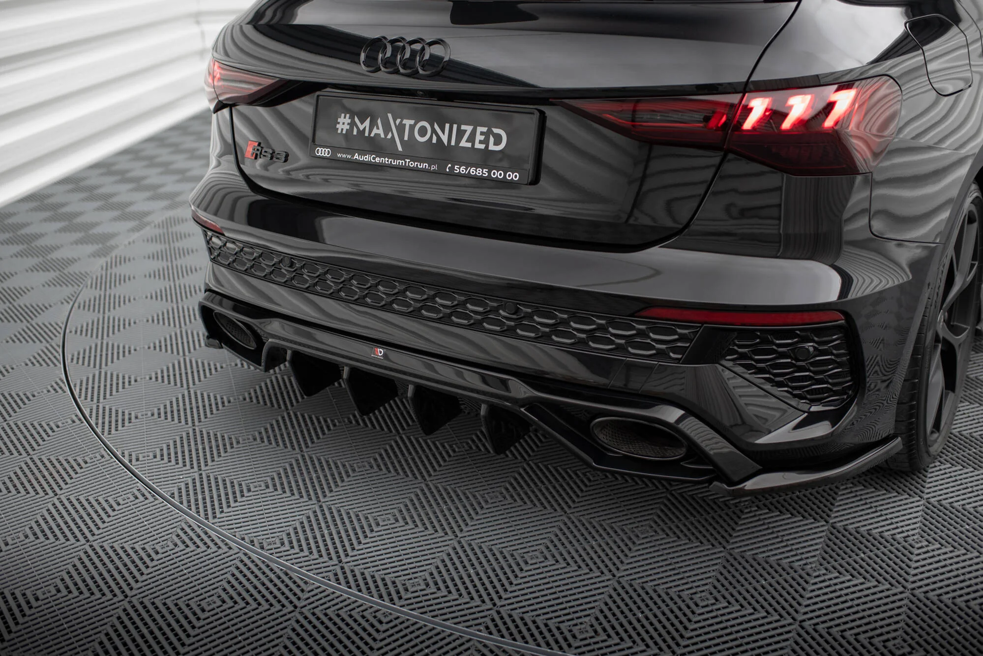 Splittery Tylne Boczne V.2 Audi RS3 Sportback 8Y - Image 3