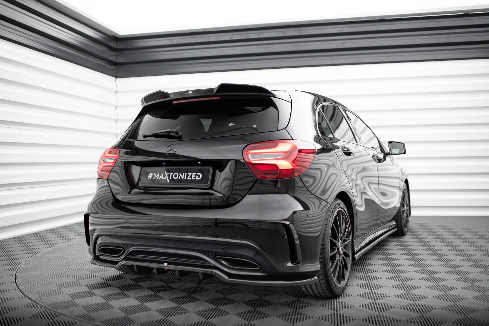 Spoiler Cap 3D Mercedes-Benz A AMG-Line W176 Facelift - Image 2