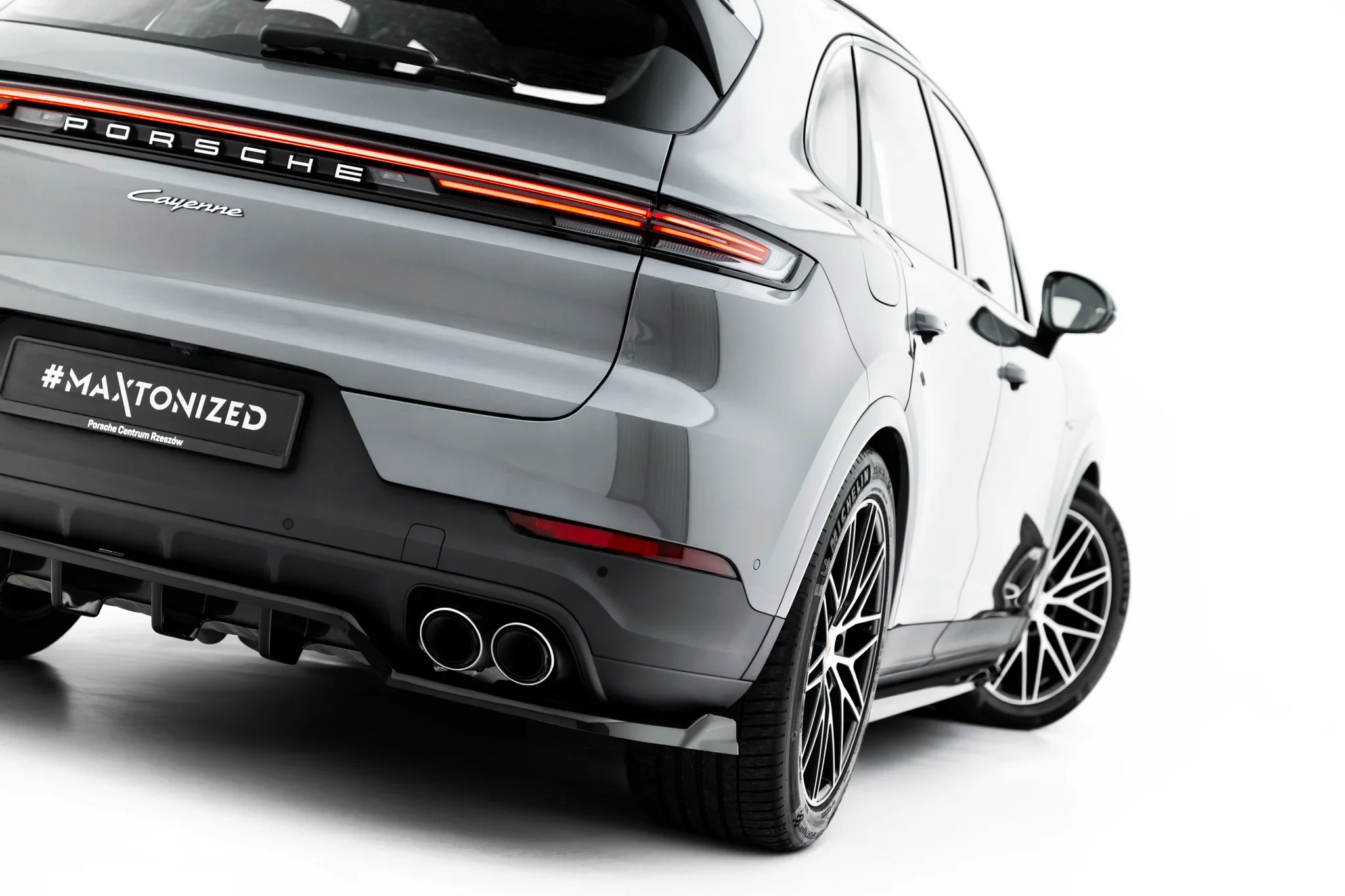 Zestaw Splitterów Porsche Cayenne SUV Mk3 Facelift - Image 10