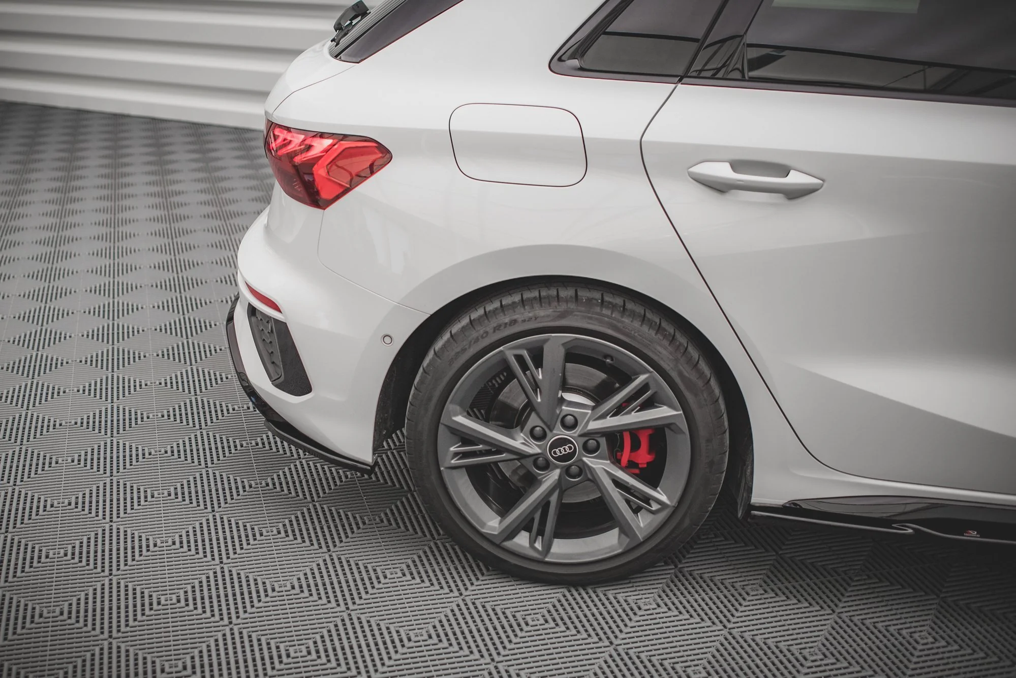 Zestaw Splitterów V.1 Audi A3 S-Line Sportback 8Y - Image 11