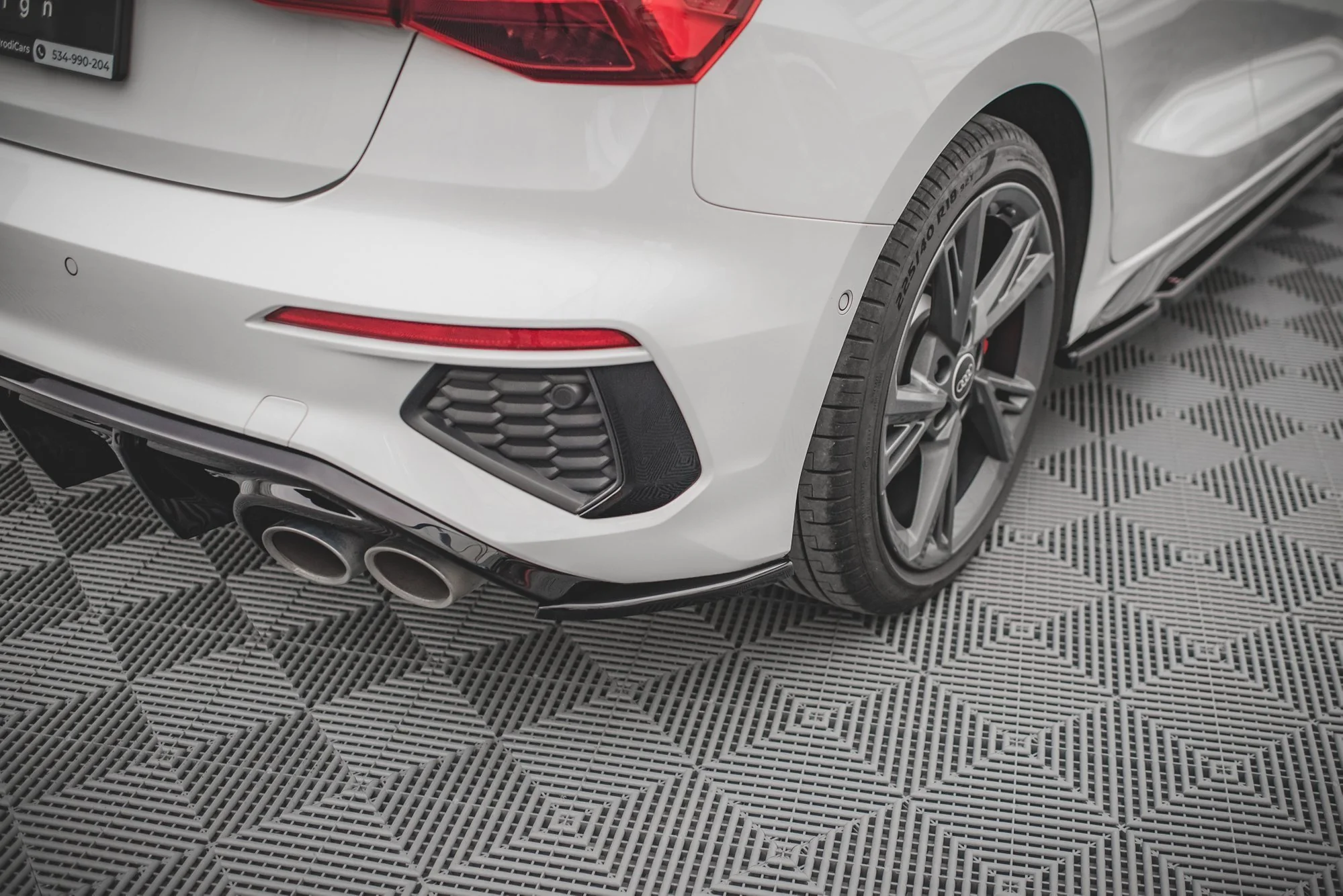 Zestaw Splitterów V.1 Audi A3 S-Line Sportback 8Y - Image 12