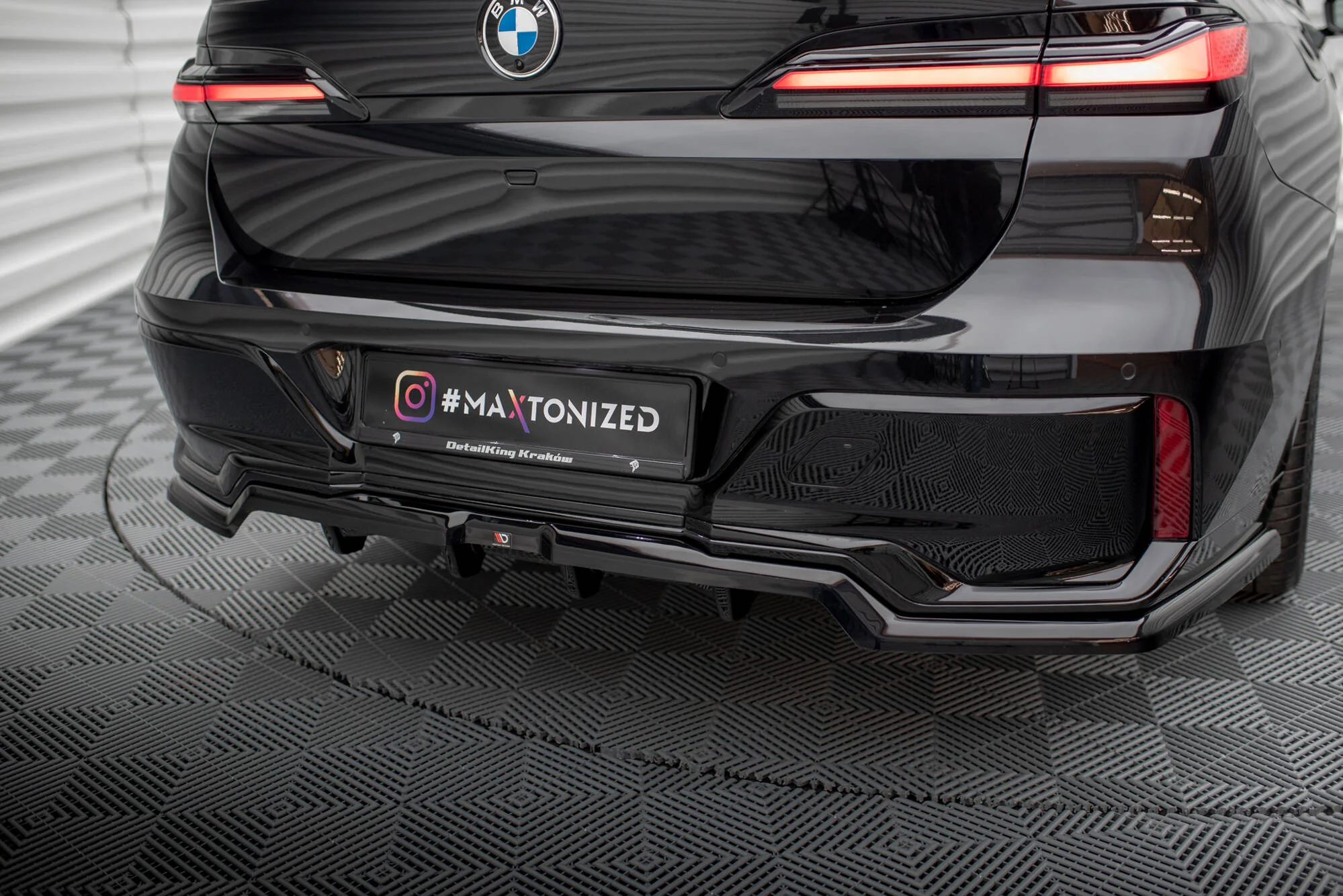 Zestaw Splitterów V.1 BMW 740d / 740i M-Pack G70 - Image 11