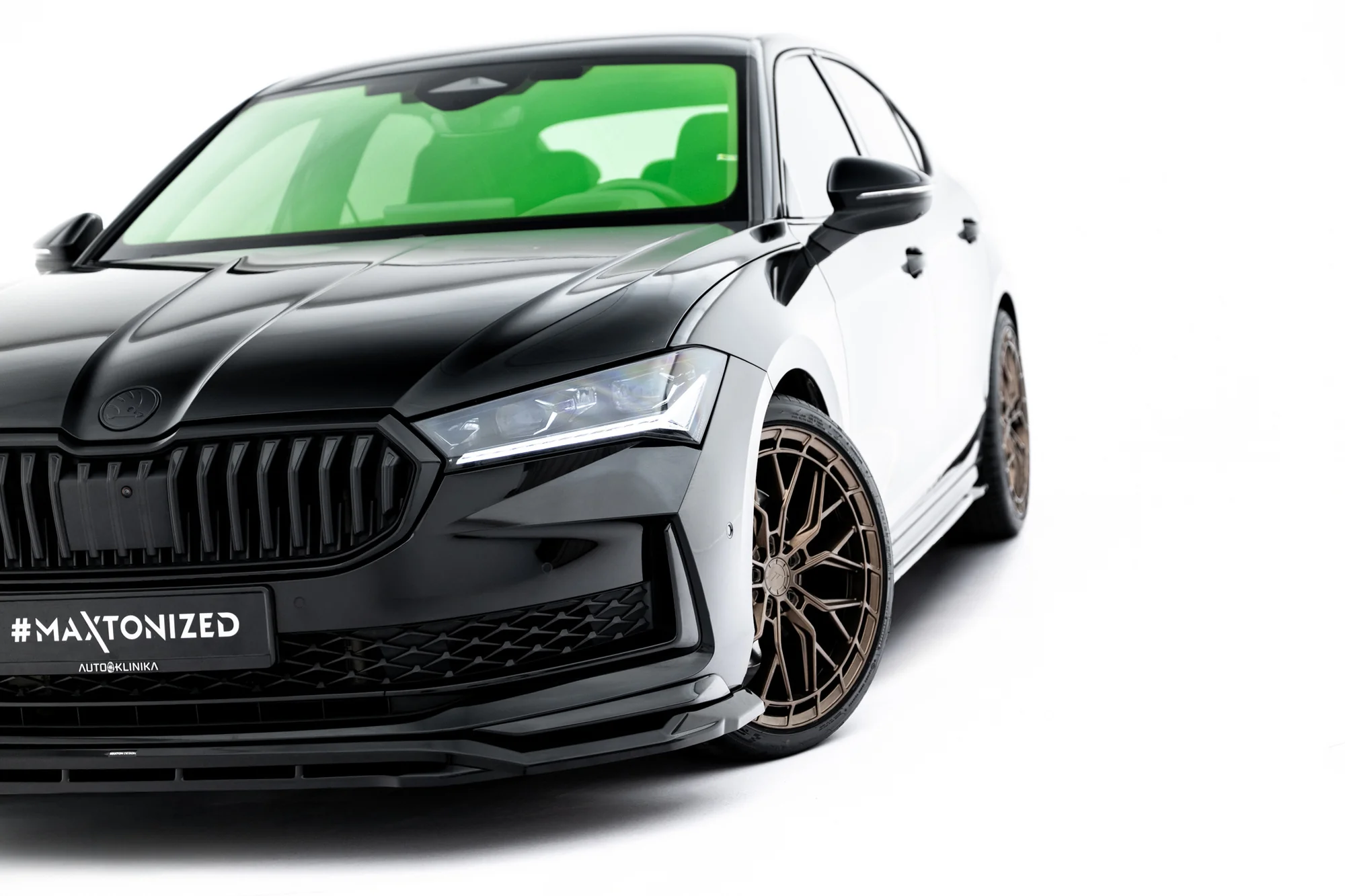 Zestaw Splitterów V.2 Skoda Superb Sportline Mk4 - Image 5